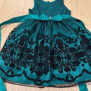 Jayne Copeland Green Embellished party dress